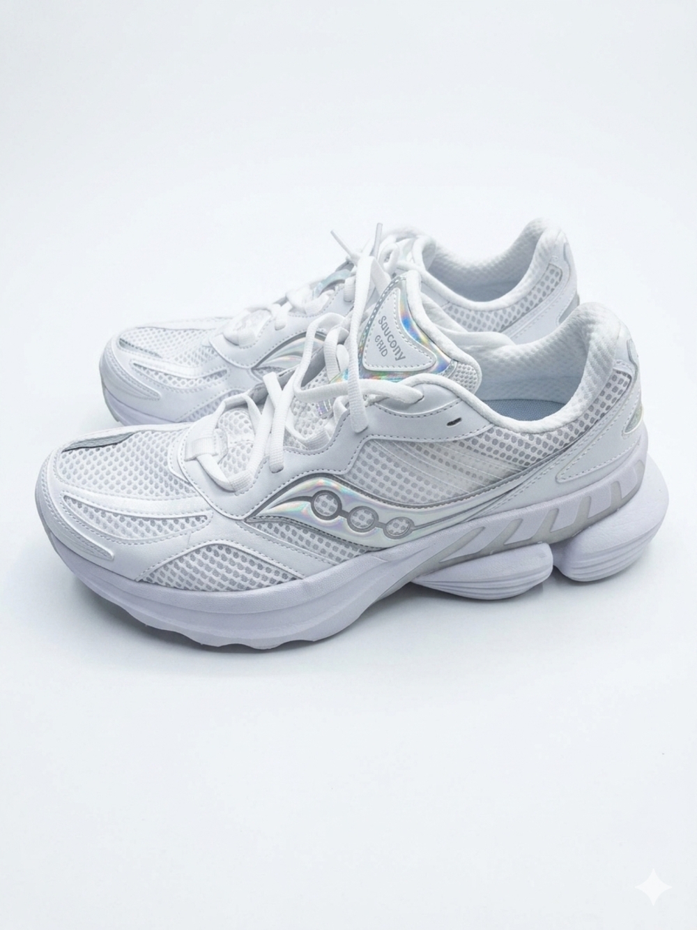 Saucony White Mesh Athletic Running Sneakers with Iridescent Trim